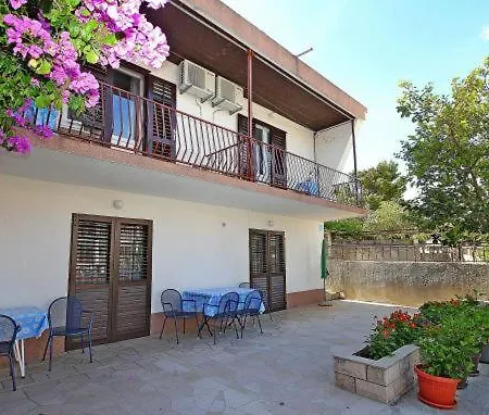 Apartmán Batinovic - *