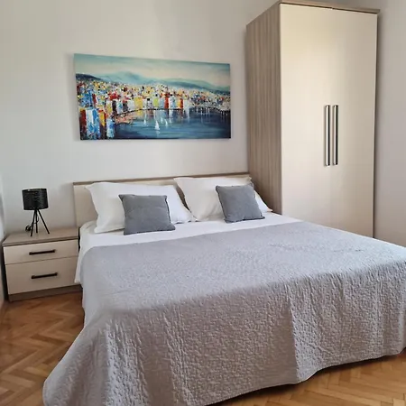 Apartmán Batinovic - *